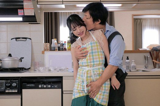 Em gái rất giỏi nấu ăn và địt